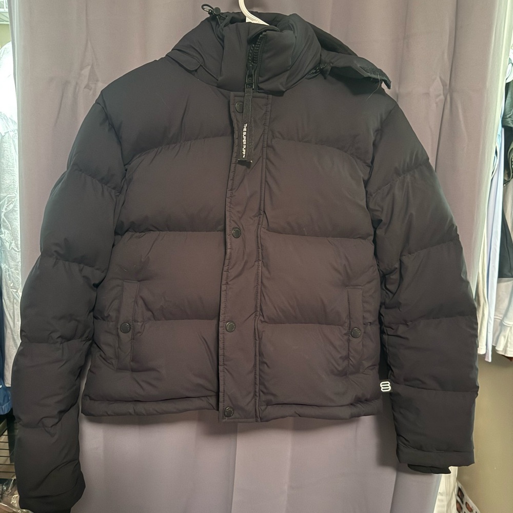 Aritzia Super Puff Shorty XS Black Puffer Jacket